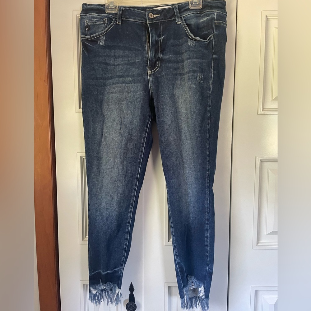 Kancan skinny shark bite jeans, size XL, like new